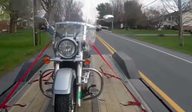 Tie own a Harley Davidson Motorcycle on a Trailer