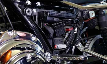 Fuel Injection EFI Tuner Vance & Hines FP3 for Harley Davidson installation